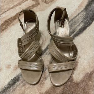 Gold Gianni Bini Dress Sandals 6.5